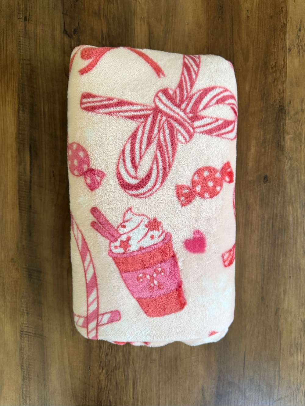 Pink Candy Print Plush Throw Blanket 50x60in